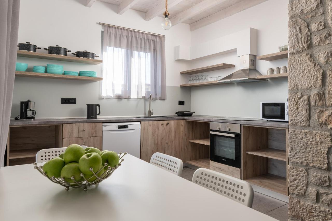 Southrock Villas Lakhania Eksteriør bilde